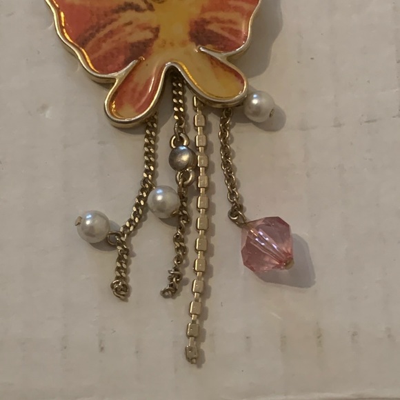 Women’s Gold Color Guess Love Necklace with Butterfly Pendant - Picture 5 of 10